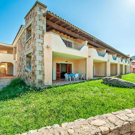 Appartamento Stunning In With Kitchen Golfo Aranci
